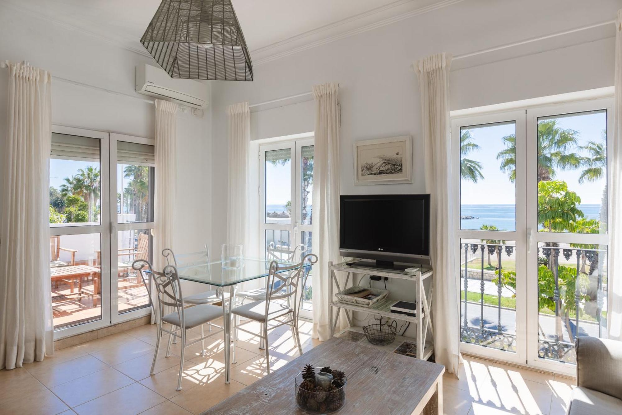 Apartamento Con Encanto En Primera Linea De Playa Málaga Extérieur photo
