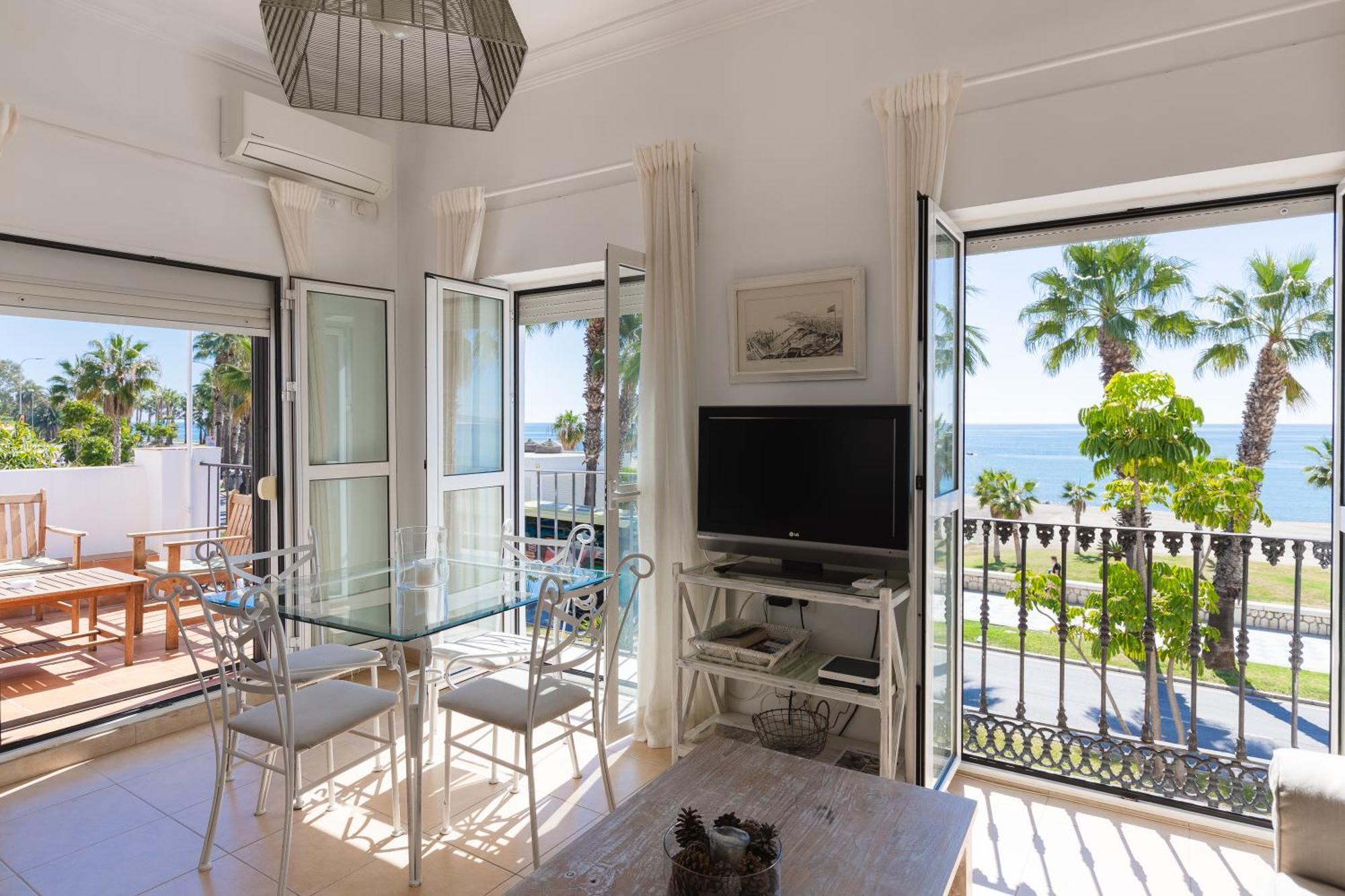 Apartamento Con Encanto En Primera Linea De Playa Málaga Extérieur photo