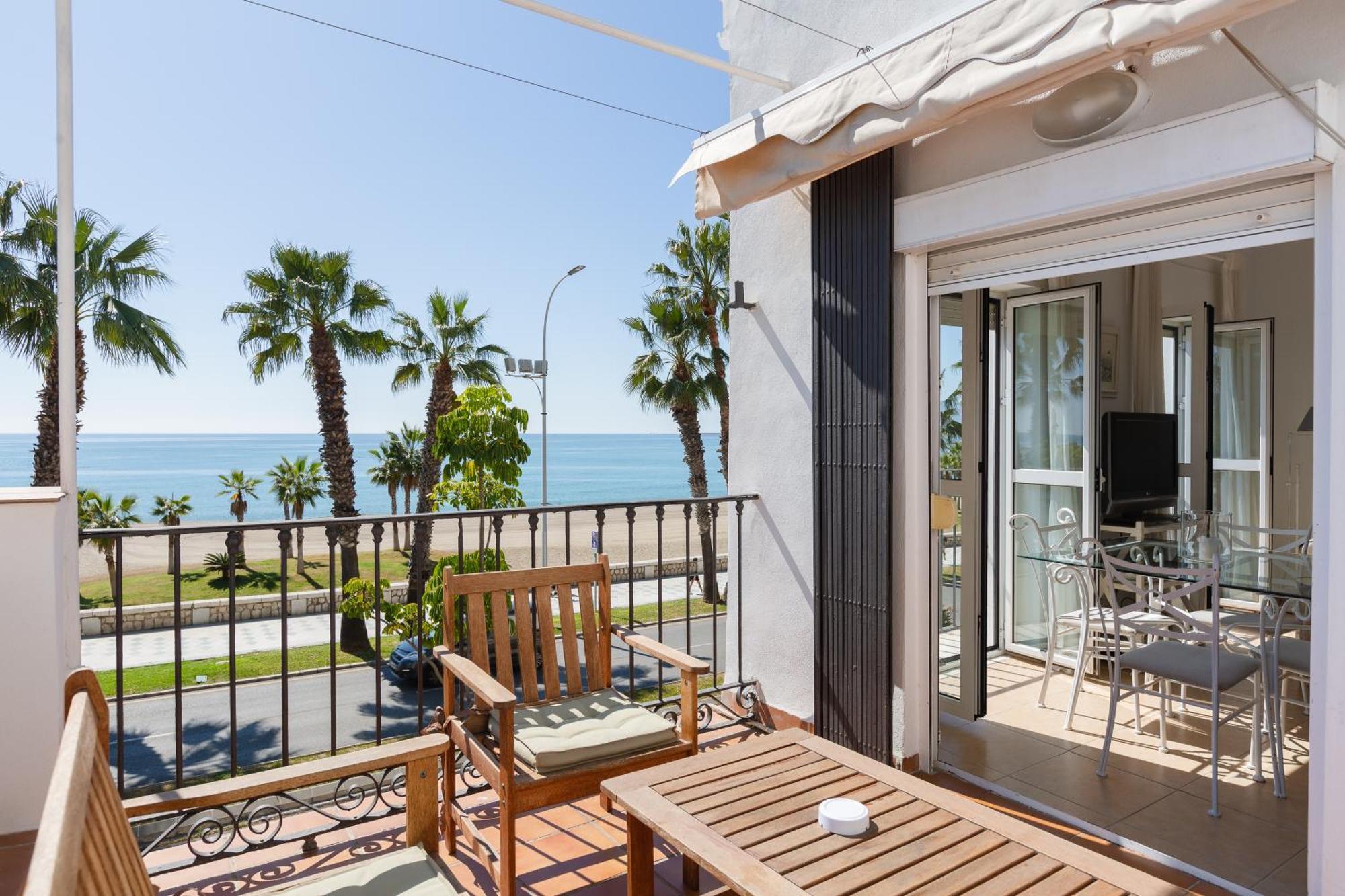 Apartamento Con Encanto En Primera Linea De Playa Málaga Extérieur photo