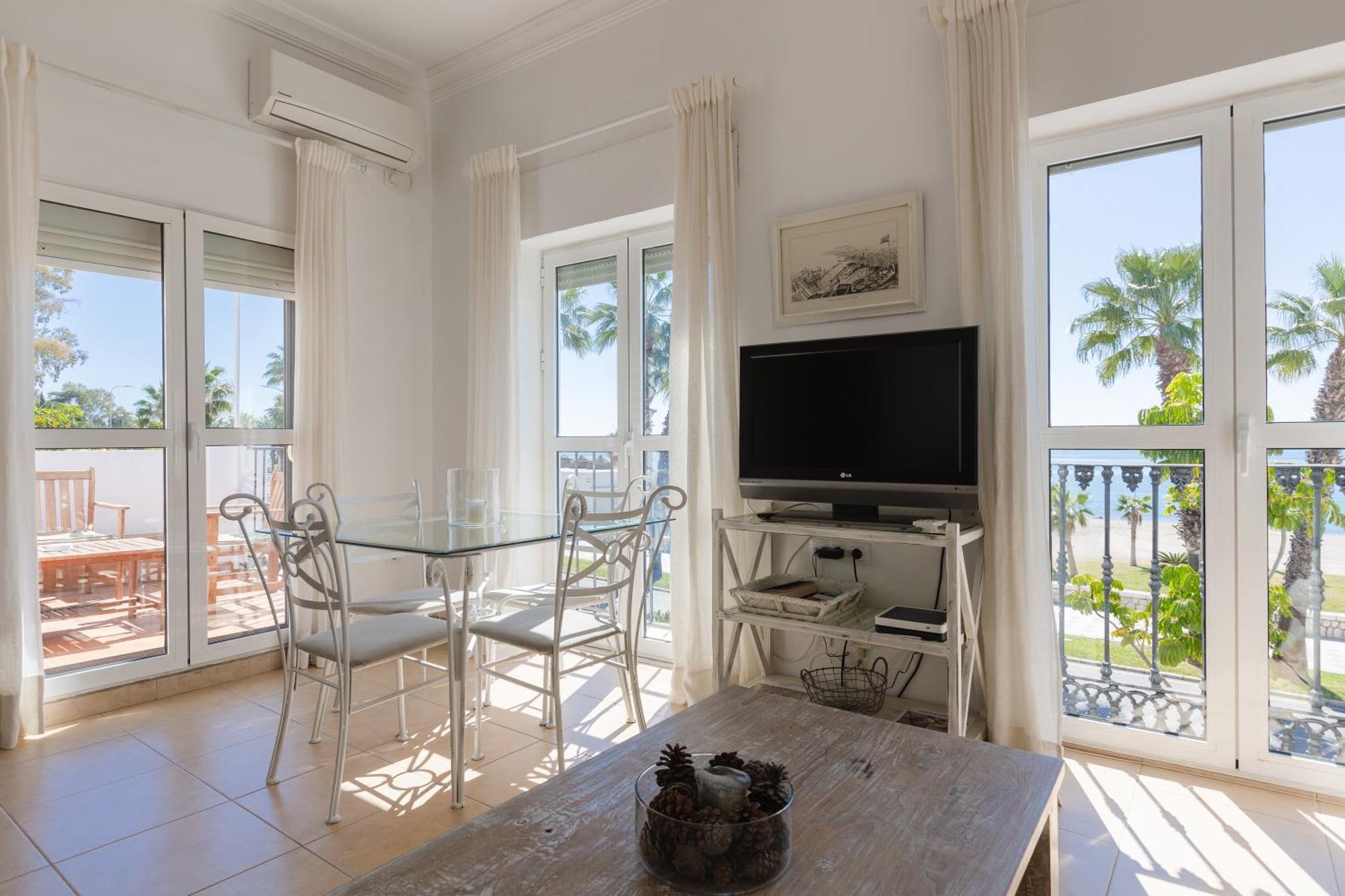 Apartamento Con Encanto En Primera Linea De Playa Málaga Extérieur photo